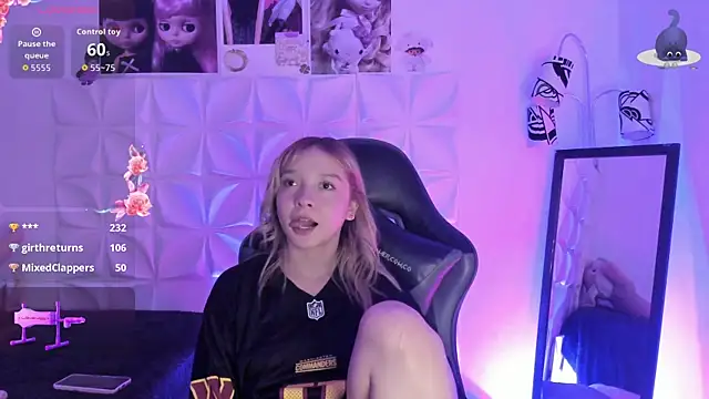 JuliethMoss online show from October 2025 08:42:01 AM