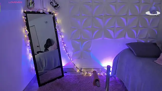 JuliethMoss online show from December 2025 08:57:01 PM