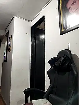 Snapshot of Pamelamiler__ chatting on November 2025 11:05:01 AM Pamelamiler online show from November 2025 11:05:01 AM