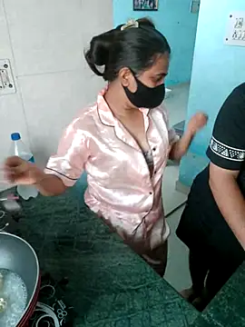 Snapshot of hotty-sapna chatting on September 2025 05:08:02 AM hotty-sapna online show from September 2025 05:08:02 AM