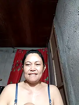 Everleigh mom online show from November 2025 07:56:01 AM