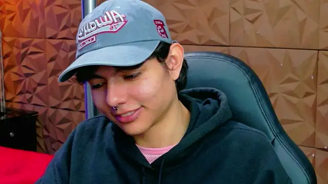 alandelrey57 online show from February 2026 03:37:02 AM