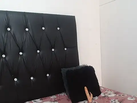 Snapshot of Lsnickykhanyile chatting on September 2025 11:59:01 AM Lsnickykhanyile online show from September 2025 11:59:01 AM