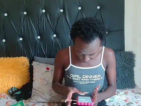 Snapshot of Lsnickykhanyile chatting on October 2025 11:44:01 AM Lsnickykhanyile online show from October 2025 11:44:01 AM