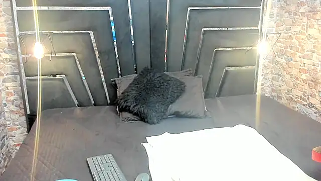 ALYANNA HOT  online show from November 2025 12:49:01 PM