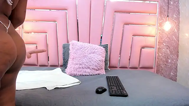 ALYANNA HOT  online show from February 2026 11:58:02 AM