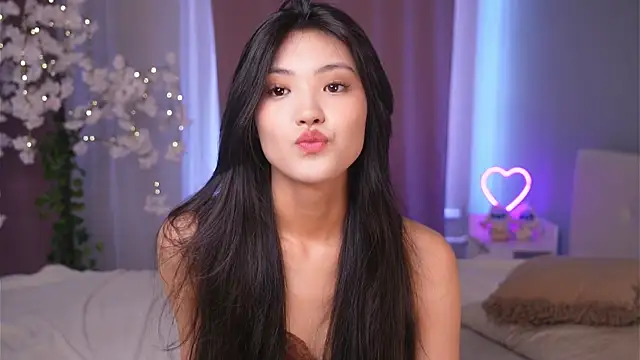 FancyEsten online show from July 2026 08:29:01 AM
