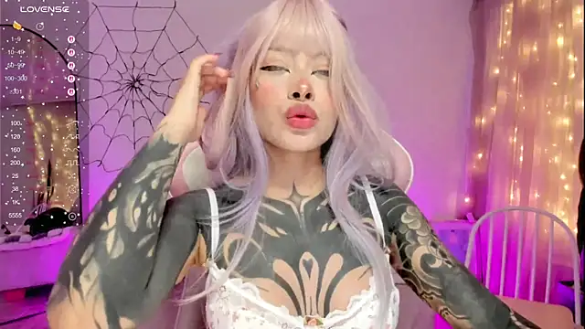 AlinaLukyanova online show from November 2025 04:36:01 AM