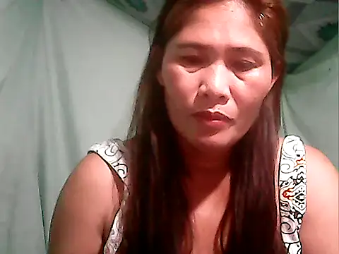 Snapshot of Juicy_69xx chatting on September 2025 07:13:02 PM Juicy 69xx online show from September 2025 07:13:02 PM