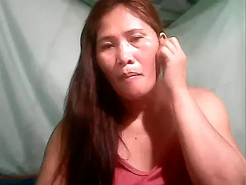 Snapshot of Juicy_69xx chatting on September 2025 04:34:02 AM Juicy 69xx online show from September 2025 04:34:02 AM