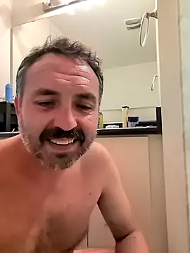 Snapshot of cloudymatt chatting on September 2025 08:39:01 AM cloudymatt online show from September 2025 08:39:01 AM