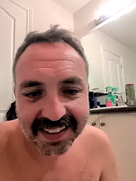 Snapshot of cloudymatt chatting on November 2025 08:05:02 AM cloudymatt online show from November 2025 08:05:02 AM