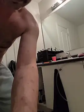 Snapshot of cloudymatt chatting on November 2025 12:42:02 AM cloudymatt online show from November 2025 12:42:02 AM