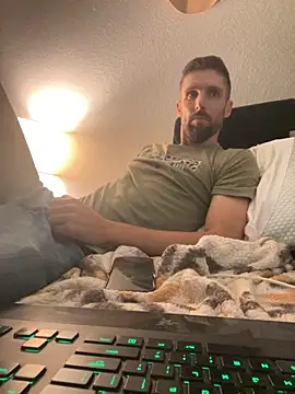 Snapshot of thejohnryancollection chatting on September 2025 02:08:01 PM thejohnryancollection online show from September 2025 02:08:01 PM