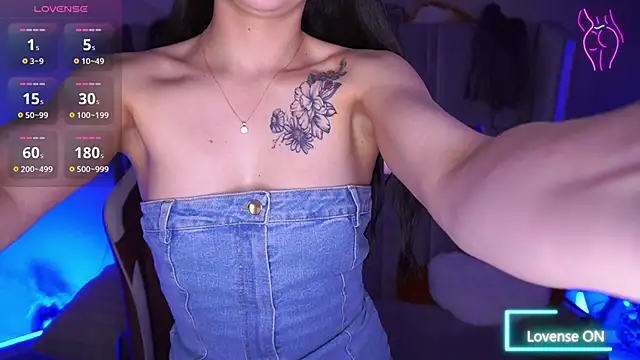 EliseVelour online show from March 2026 01:36:02 PM