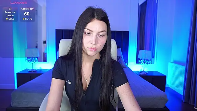 EliseVelour online show from June 2026 12:52:02 PM