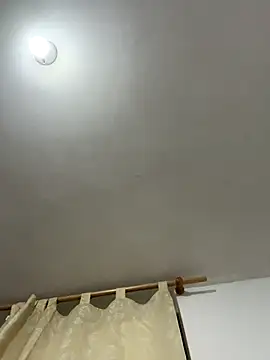 Valen1800 online show from November 2025 12:42:02 AM