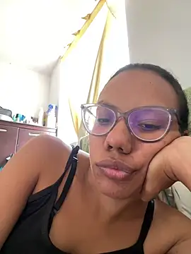 Valen1800 online show from December 2025 02:46:02 PM