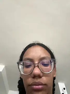 Valen1800 online show from February 2026 02:44:01 AM