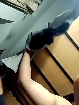 HarryChoudhary21 online show from April 2026 01:31:01 PM