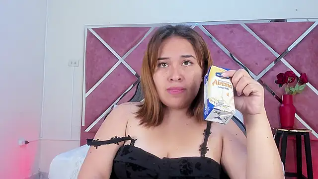 sara-lopez1 online show from September 2025 11:47:01 AM