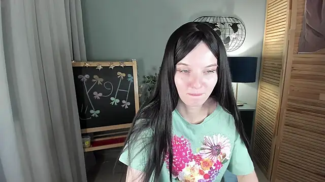 Madelaineses online show from November 2025 08:40:01 AM