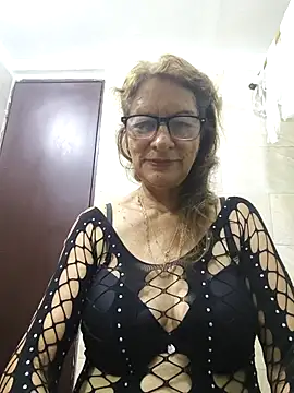 MaryeLunna online show from January 2026 12:48:02 AM