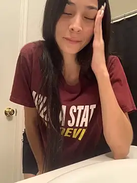 lovinlush online show from November 2025 05:18:02 AM