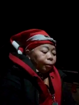 VangLe73 online show from November 2025 09:39:01 PM