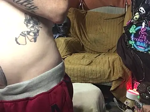 imglorious1010 online show from March 2026 04:25:02 PM