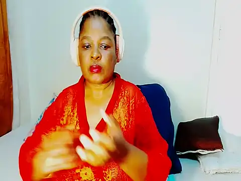 Love-Racheal75 online show from June 2026 02:28:01 PM