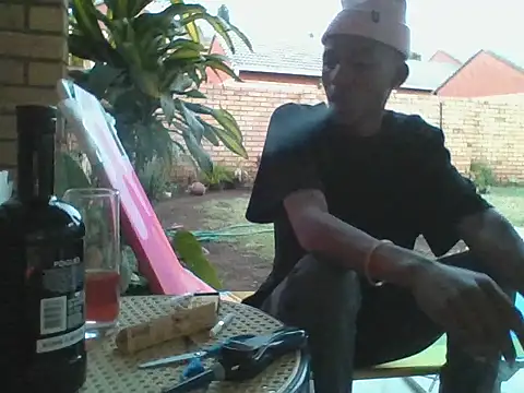 Snapshot of bhutimjongeni chatting on September 2025 04:08:02 PM bhutimjongeni online show from September 2025 04:08:02 PM