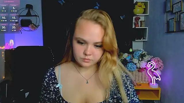 Snapshot of keri_ti chatting on September 2025 07:48:01 PM keri ti online show from September 2025 07:48:01 PM