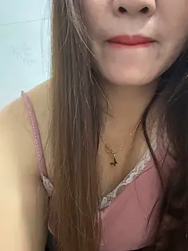 Moan Mary online show from November 2025 03:34:01 PM