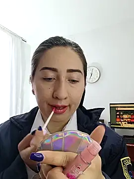 Snapshot of SUSY__06 chatting on November 2025 12:04:01 PM SUSY 06 online show from November 2025 12:04:01 PM