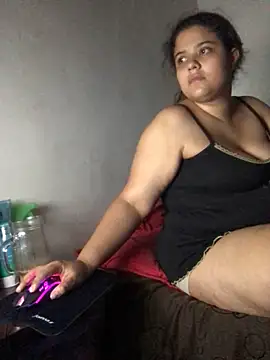 Snapshot of luisahot_9727 chatting on October 2025 04:57:02 AM luisahot 9727 online show from October 2025 04:57:02 AM