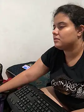 Snapshot of luisahot_9727 chatting on November 2025 02:22:02 AM luisahot 9727 online show from November 2025 02:22:02 AM