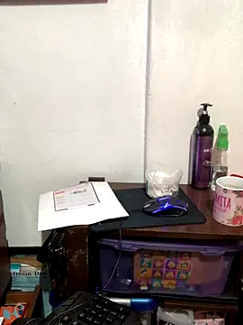 Snapshot of luisahot_9727 chatting on November 2025 03:18:02 AM luisahot 9727 online show from November 2025 03:18:02 AM