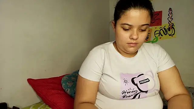 Snapshot of luisahot_9727 chatting on November 2025 05:41:01 AM luisahot 9727 online show from November 2025 05:41:01 AM