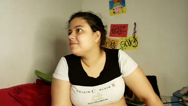 Snapshot of luisahot_9727 chatting on December 2025 07:13:02 AM luisahot 9727 online show from December 2025 07:13:02 AM