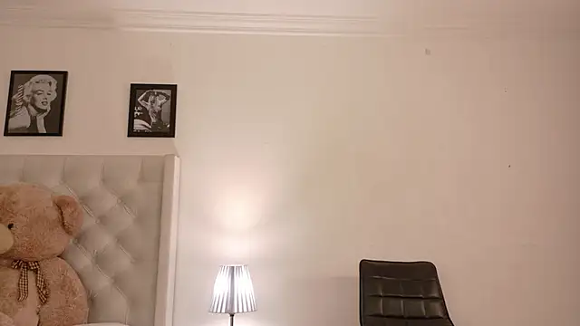 Angely Sweet online show from April 2026 01:42:02 AM