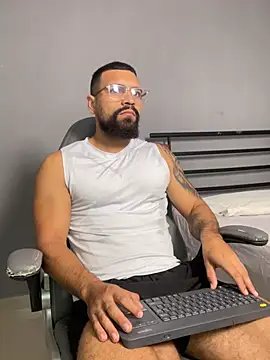 vincentjaxon online show from March 2026 12:11:01 PM