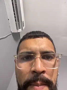 vincentjaxon online show from April 2026 05:10:01 PM