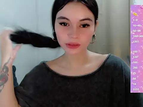 Snapshot of manilynforyou chatting on November 2025 11:43:01 AM manilynforyou online show from November 2025 11:43:01 AM