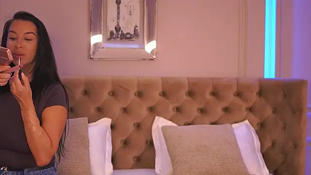 FrancescaDante online show from July 2026 06:12:01 AM