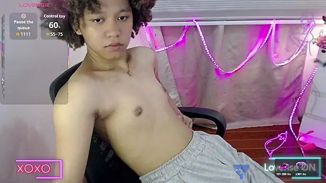 Snapshot of 9INCHESHARDCOCK chatting on December 2025 05:24:02 AM 9INCHESHARDCOCK online show from December 2025 05:24:02 AM