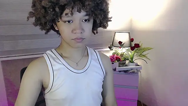 Snapshot of 9INCHESHARDCOCK chatting on December 2025 06:17:02 AM 9INCHESHARDCOCK online show from December 2025 06:17:02 AM