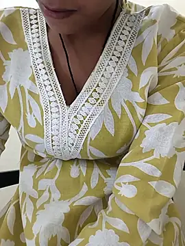 Alia-00 online show from November 2025 04:03:02 AM