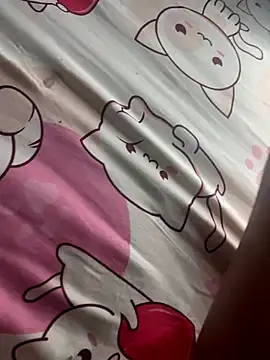 Leila  Saade online show from October 2025 12:50:02 PM