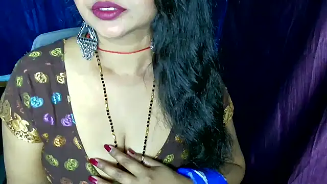 Snapshot of QUEEN_SAKHI- chatting on July 2026 05:21:02 AM QUEEN SAKHI- online show from July 2026 05:21:02 AM